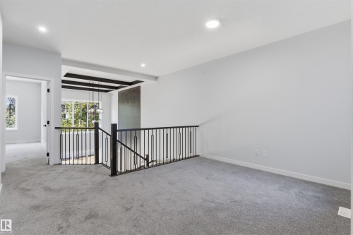 1721 Crossbill Loop, Edmonton, AB 