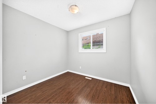 12124 122 Street, Edmonton, AB 
