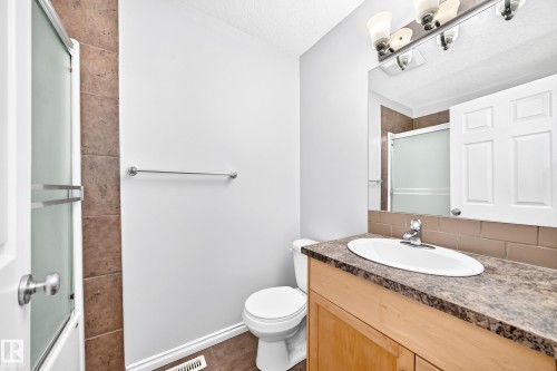 12124 122 Street, Edmonton, AB 