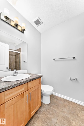 12124 122 Street, Edmonton, AB 