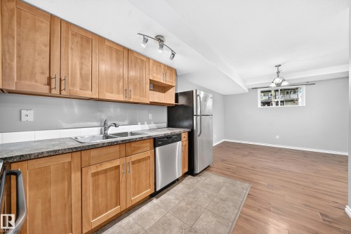 12124 122 Street, Edmonton, AB 