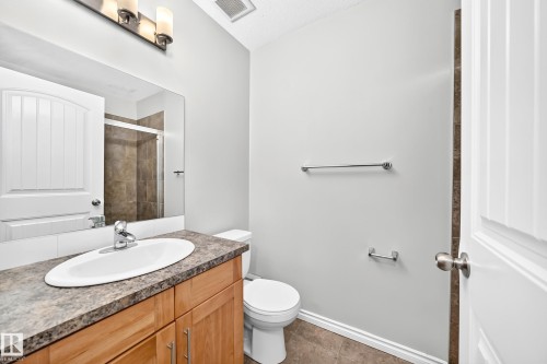 12124 122 Street, Edmonton, AB 