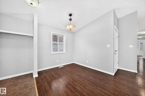 12124 122 Street, Edmonton, AB 