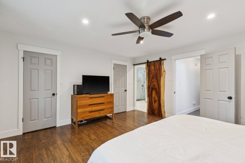 420 Olsen Close, Edmonton, AB - Indoor Photo Showing Bedroom