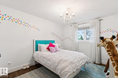 420 Olsen Close, Edmonton, AB - Indoor Photo Showing Bedroom
