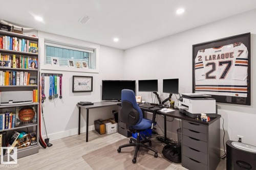 420 Olsen Close, Edmonton, AB - Indoor Photo Showing Office
