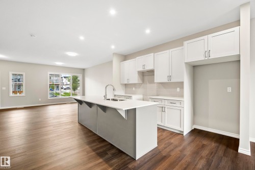 1222 Mcleod Avenue, Spruce Grove, AB - Indoor Photo Showing Kitchen With Double Sink