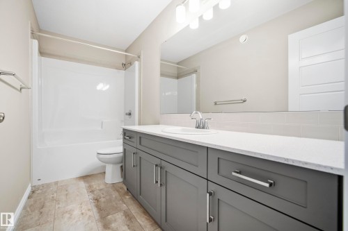 1222 Mcleod Avenue, Spruce Grove, AB - Indoor Photo Showing Bathroom