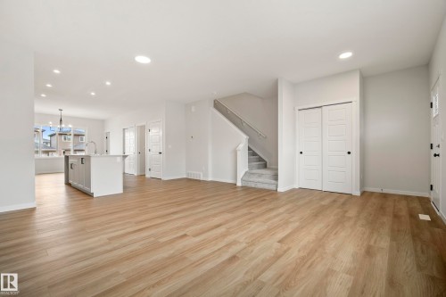 1224 Mcleod Avenue, Spruce Grove, AB - Indoor