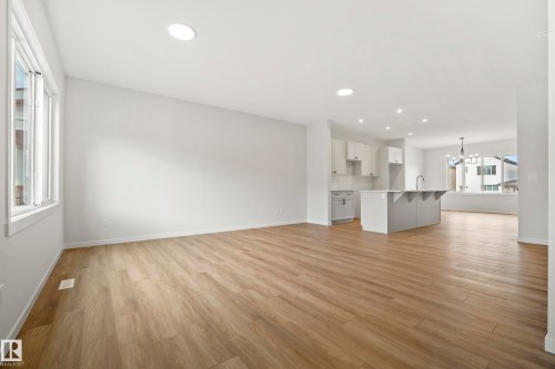 1224 Mcleod Avenue, Spruce Grove, AB - Indoor