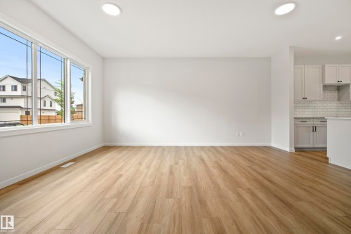 1224 Mcleod Avenue, Spruce Grove, AB - Indoor Photo Showing Other Room