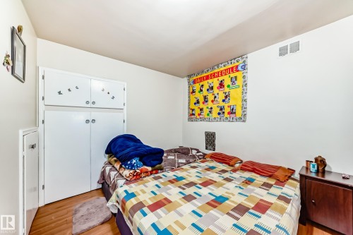 11716 124 Street, Edmonton, AB 