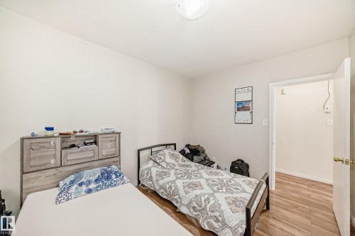 11716 124 Street, Edmonton, AB 