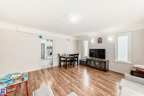 11716 124 Street, Edmonton, AB 