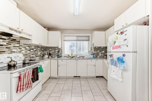 11716 124 Street, Edmonton, AB 