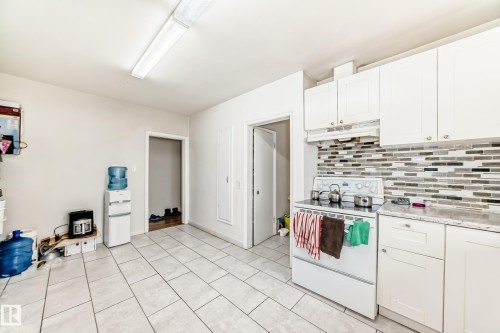 11716 124 Street, Edmonton, AB 