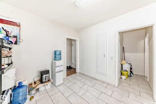 11716 124 Street, Edmonton, AB 