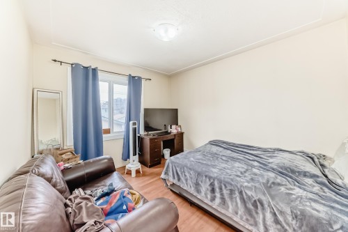 11716 124 Street, Edmonton, AB 