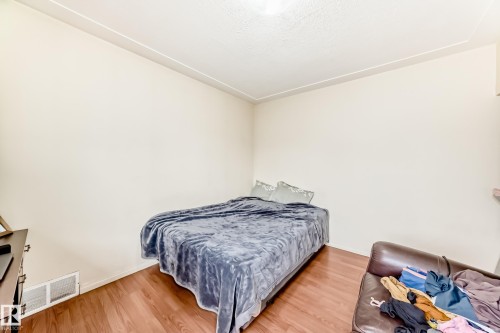 11716 124 Street, Edmonton, AB 