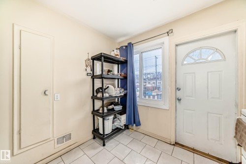 11716 124 Street, Edmonton, AB 
