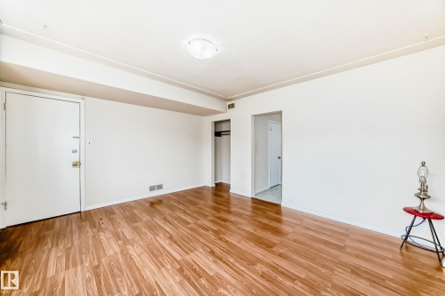 11716 124 Street, Edmonton, AB 