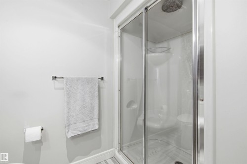 6905 102A Avenue, Edmonton, AB 