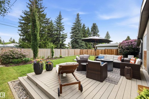 6905 102A Avenue, Edmonton, AB 