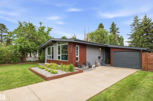 6905 102A Avenue, Edmonton, AB 
