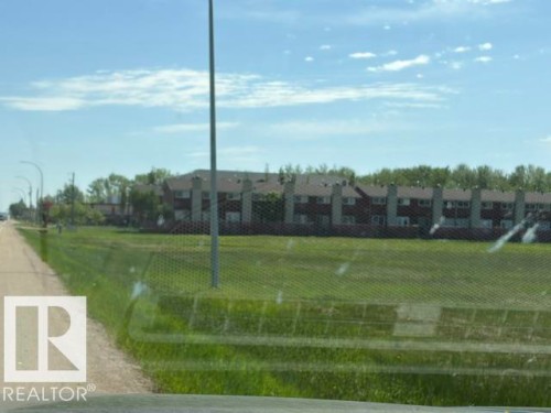 Image quality insufficient for description - 5520 48 Avenue, Redwater, AB 