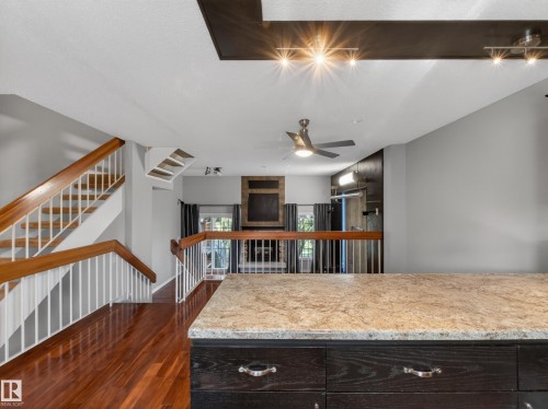 17092 67 Avenue, Edmonton, AB - Indoor