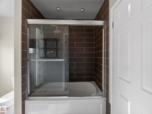 17092 67 Avenue, Edmonton, AB - Indoor Photo Showing Laundry Room