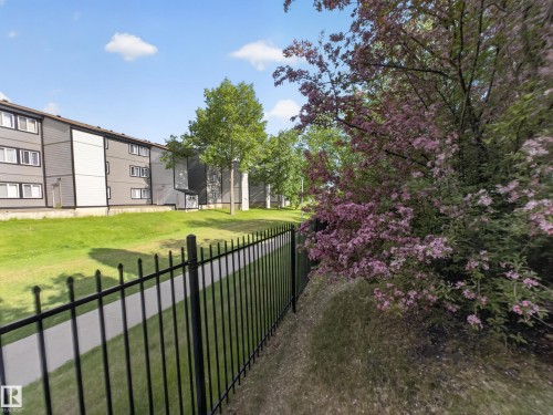 17092 67 Avenue, Edmonton, AB - Outdoor