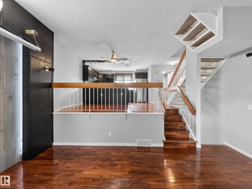 17092 67 Avenue, Edmonton, AB - Indoor Photo Showing Other Room