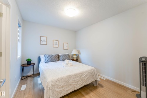 Bedroom - 8426 228A Street Nw, Edmonton, AB - Indoor Photo Showing Bedroom