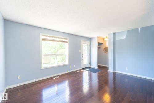 18289 74 Avenue, Edmonton, AB 