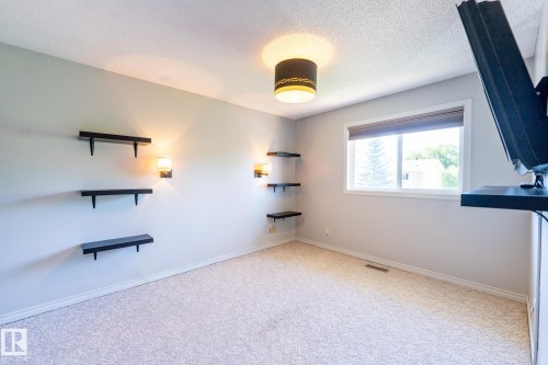18289 74 Avenue, Edmonton, AB 