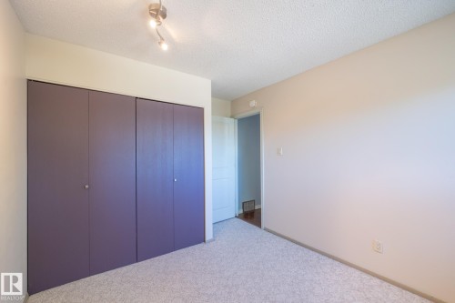18289 74 Avenue, Edmonton, AB 