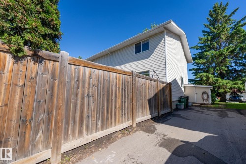 18289 74 Avenue, Edmonton, AB 