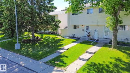 18289 74 Avenue, Edmonton, AB 