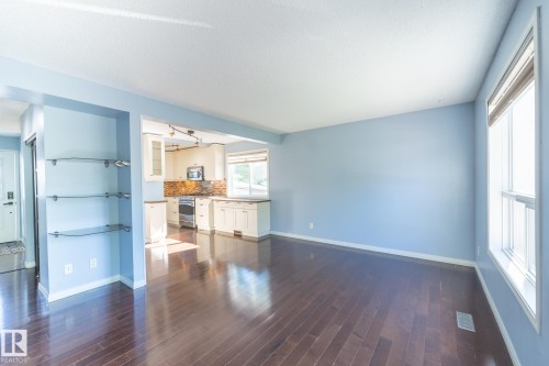 18289 74 Avenue, Edmonton, AB 
