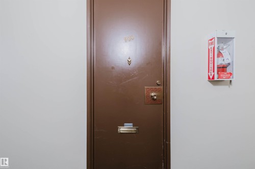 Image quality insufficient for description - 904 10883 Saskatchewan Drive, Edmonton, AB 