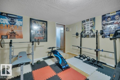 17927 92A Street, Edmonton, AB 