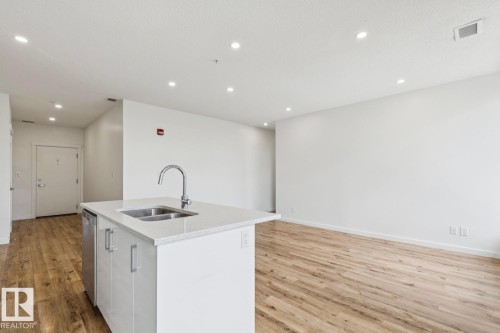 415 11503 76 Avenue, Edmonton, AB 