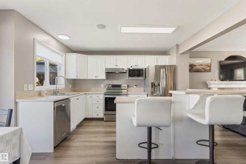 7824 14 Avenue, Edmonton, AB 