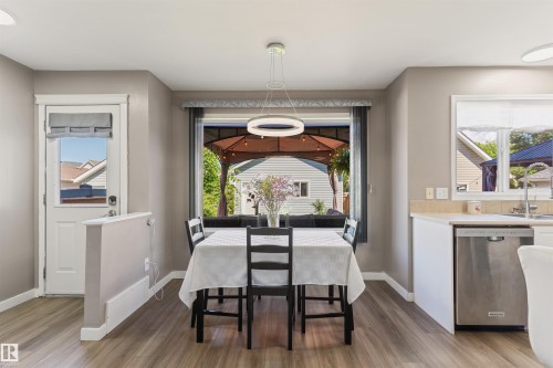 7824 14 Avenue, Edmonton, AB 