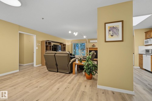 105 17511 98A Avenue, Edmonton, AB 