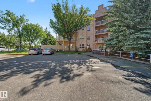105 17511 98A Avenue, Edmonton, AB 