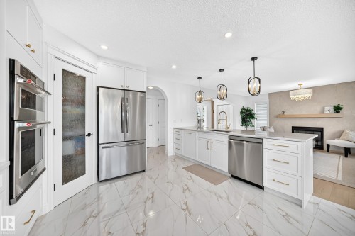 8509 Sloane Crescent, Edmonton, AB 