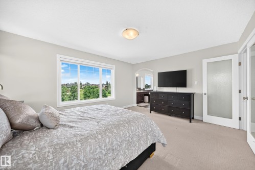 8509 Sloane Crescent, Edmonton, AB 