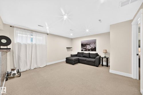 8509 Sloane Crescent, Edmonton, AB 